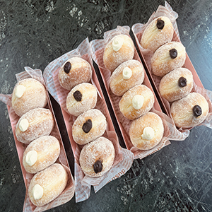 Italian Bomboloni Doughnut Class 