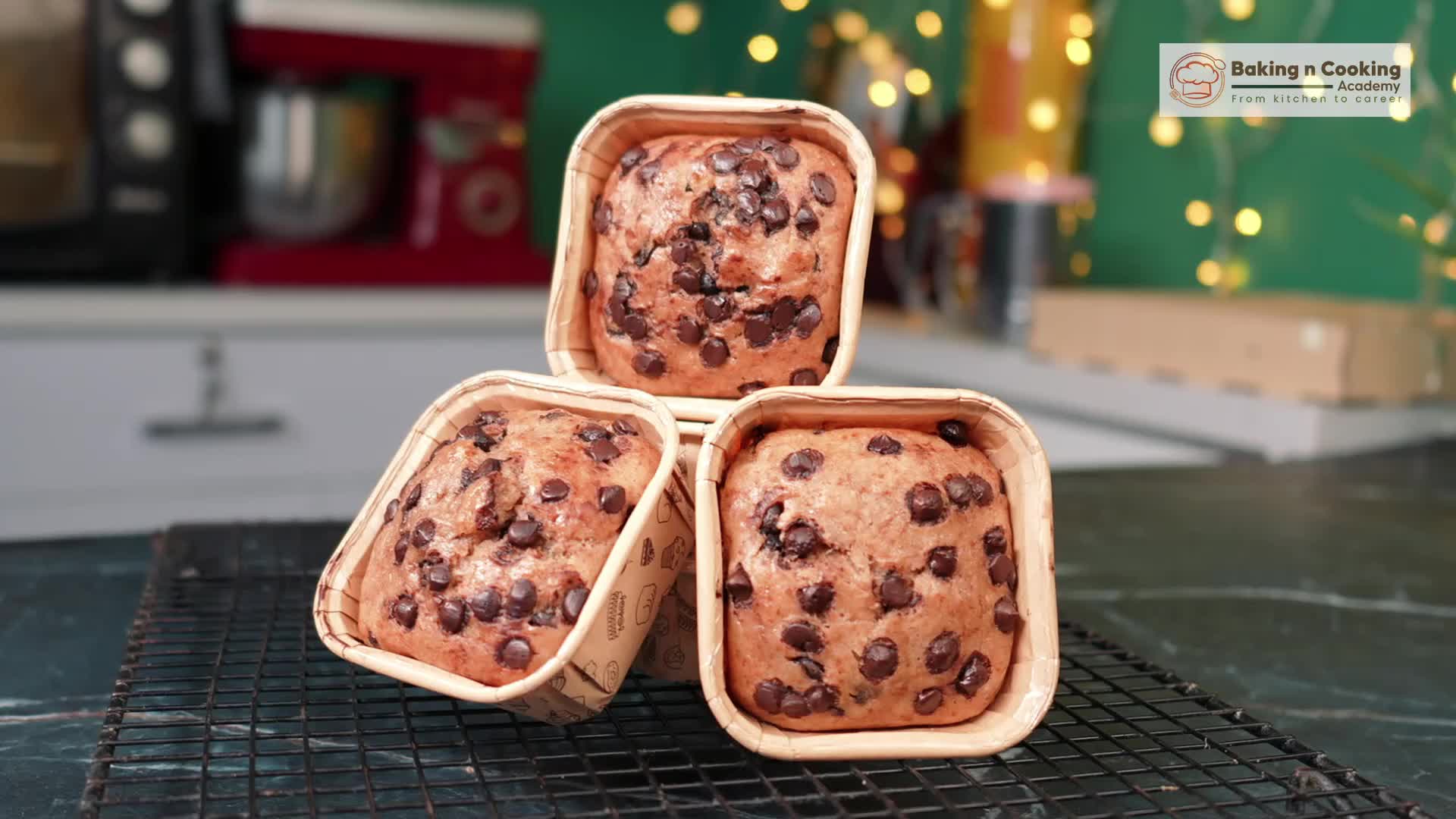 BANANA CHOCO CHIPS MUFFIN